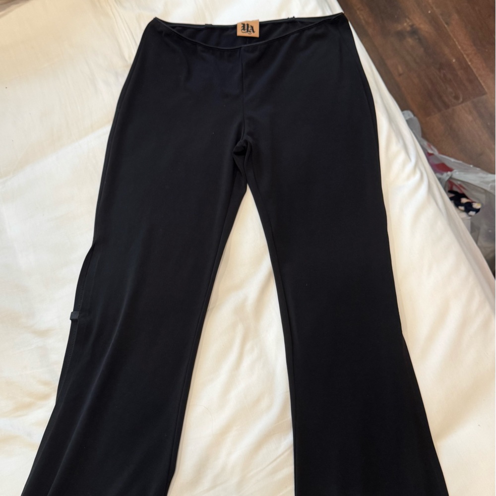 Low Rise Flair Leggings w Side Slits
